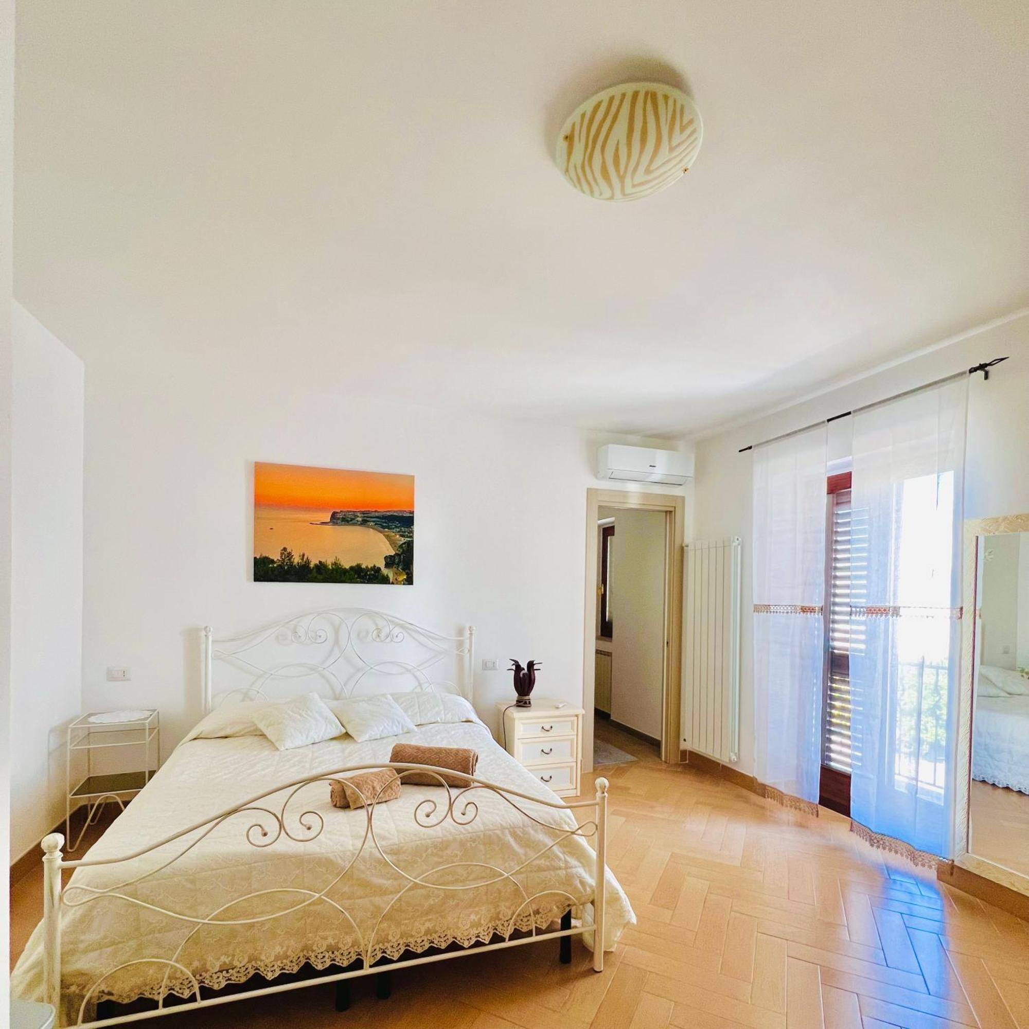 Graziosa Camera Privata Vista Mare In Centro 페스키치 외부 사진